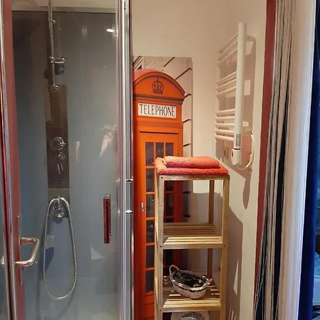 Le Broctia Rose Namur