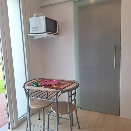 Le Broctia Rose Namur